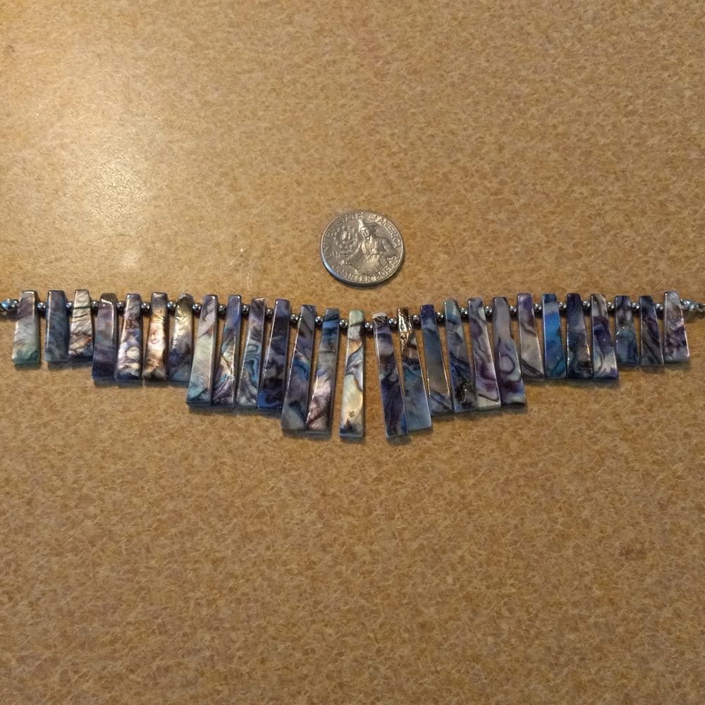 Beautiful ABALONE NECKLACE preloved - Picture 5 of 7